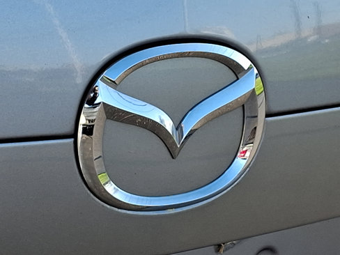 Used 2015 MAZDA MAZDA5 Sport image 30