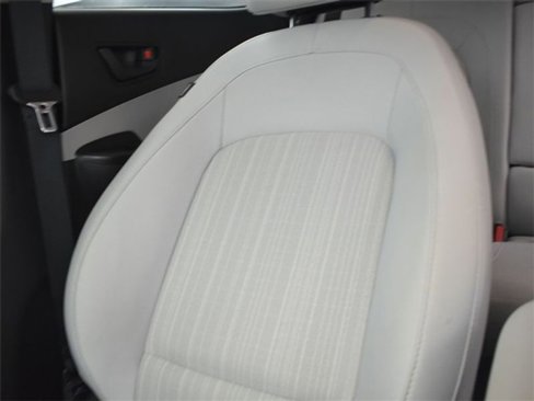 Used 2023 Hyundai Kona SEL w/ Winter Weather Package image 10