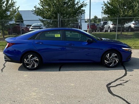 New 2025 Hyundai Elantra Sport image 4