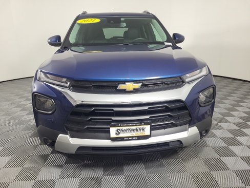 Certified 2021 Chevrolet TrailBlazer LT w/ Premium Seating Package image 2