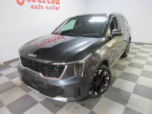 Used 2024 Kia Sorento EX w/ Panoramic Sunroof Package image 1
