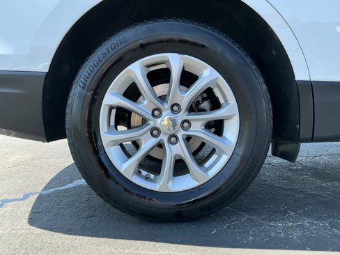 Used 2020 Chevrolet Equinox LT w/ Driver Convenience Package image 24