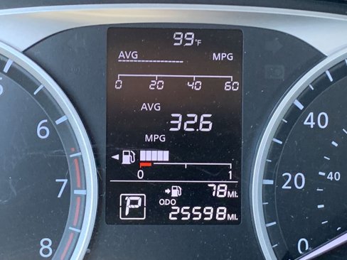 Used 2024 Nissan Kicks S image 38