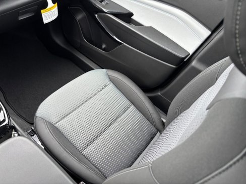 New 2025 Chevrolet Trax LT w/ Driver Confidence Package image 12