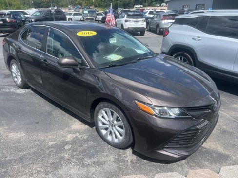 Used 2018 Toyota Camry LE image 26