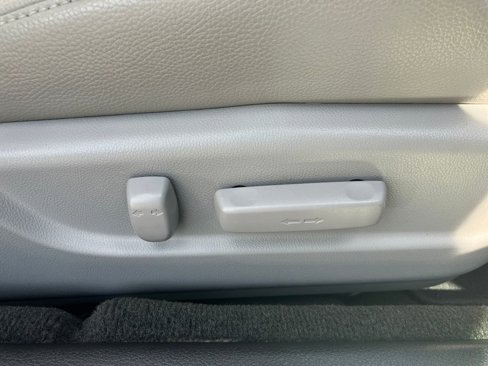 Used 2016 Acura TLX image 36