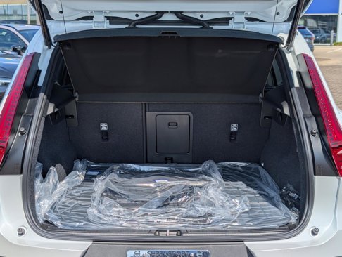 New 2026 Volvo XC40 B4 Plus w/ Protection Package Premier image 9