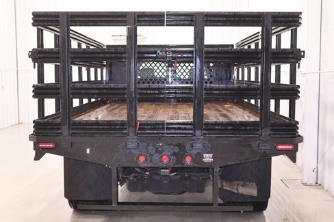 Used 2018 Ford F550 2WD Regular Cab Super Duty image 8