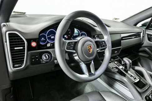 Certified 2020 Porsche Cayenne image 4