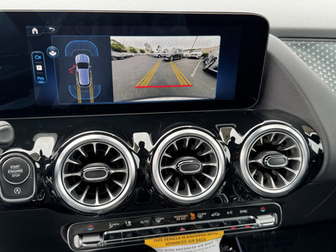 New 2025 Mercedes-Benz GLA 250 image 10