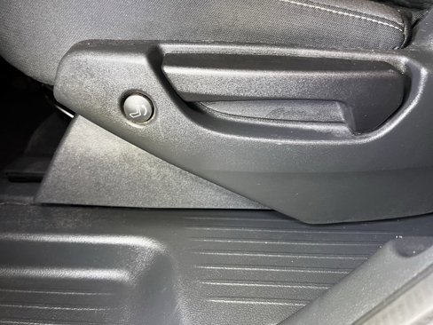 Used 2022 Nissan Pathfinder SV w/ SV Premium Package image 45