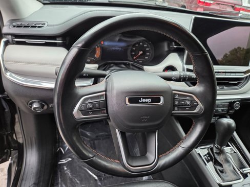 Used 2022 Jeep Compass Limited w/ Sun and Sound Group image 11