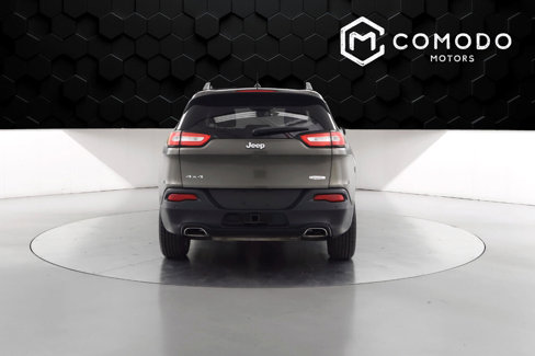 Used 2015 Jeep Cherokee Latitude w/ Comfort/Convenience Group image 4