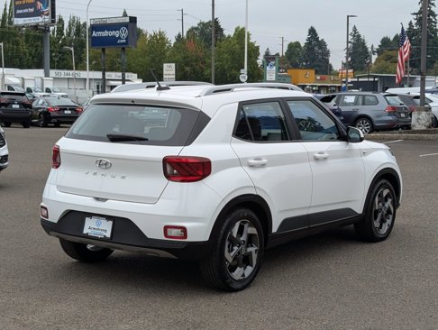 Used 2023 Hyundai Venue SEL image 5