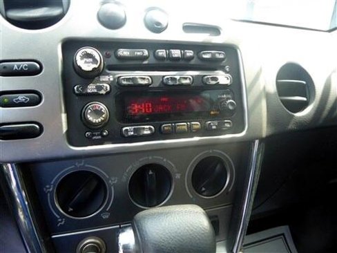 Used 2004 Pontiac Vibe w/ Moon And Tunes Value Package image 10