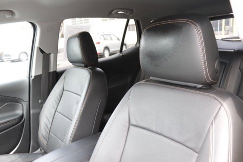 Used 2020 GMC Terrain SLT image 13