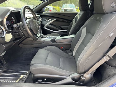 Used 2021 Chevrolet Camaro LT w/ RS Package image 20