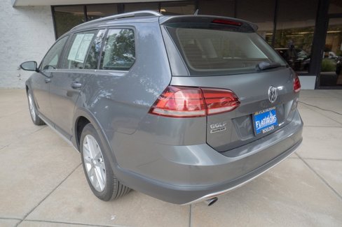 Used 2018 Volkswagen Golf Alltrack SE image 5