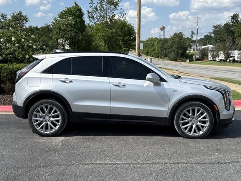 Used 2019 Cadillac XT4 Sport image 2