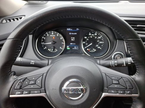 Used 2019 Nissan Rogue SV image 19