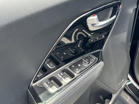 Used 2019 Kia Niro EX Premium w/ Sunroof Package image 15