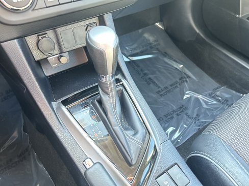 Used 2015 Toyota Corolla S image 24