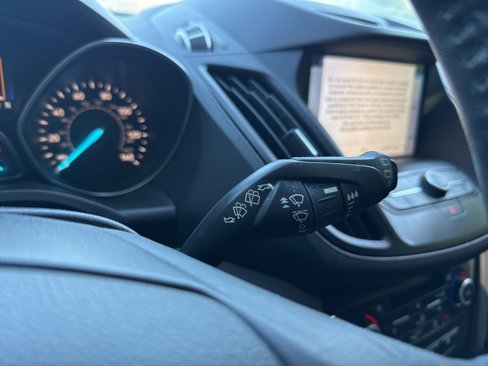 Used 2018 Ford Escape SEL image 20