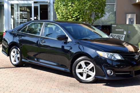 Used 2013 Toyota Camry SE image 3