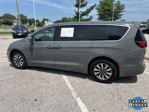Used 2022 Chrysler Pacifica Touring-L image 20