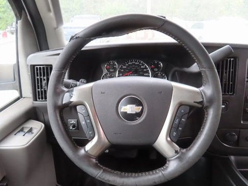Used 2017 Chevrolet Express 2500 image 16
