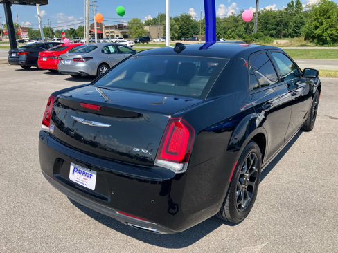 Used 2017 Chrysler 300 S w/ 300S Premium Group 2 image 7