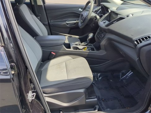 Used 2019 Ford Escape SE image 32