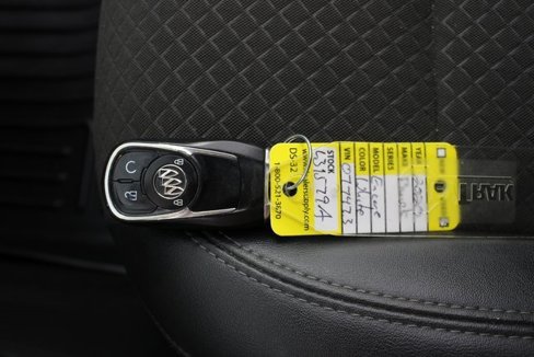 Used 2020 Buick Encore Preferred w/ Safety Package image 7