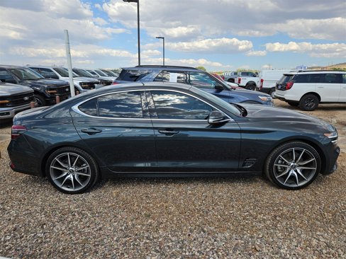 Used 2023 Genesis G70 2.0T image 4