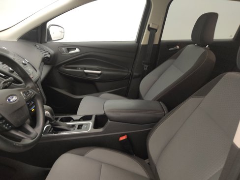 Used 2018 Ford Escape SE image 17
