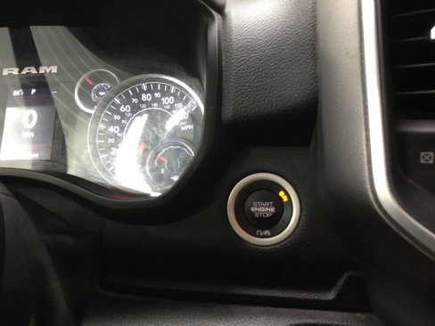 Used 2019 RAM 1500 Big Horn image 29