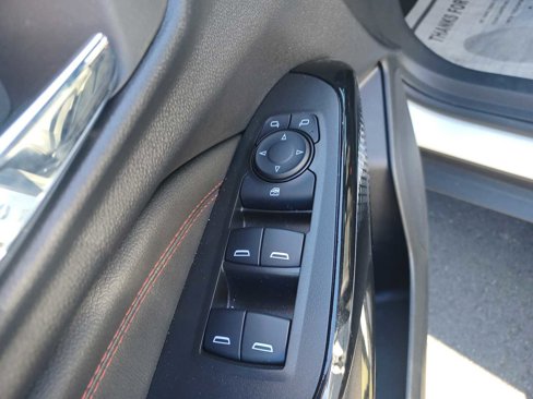 Used 2025 Chevrolet Trax RS w/ Driver Confidence Package image 13
