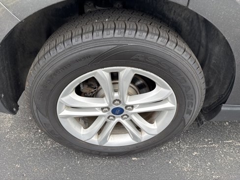Used 2020 Ford Edge SEL w/ Cargo Accessory Package image 28