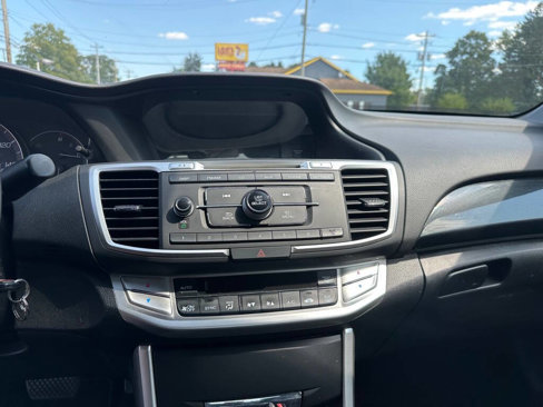 Used 2014 Honda Accord Sport image 14