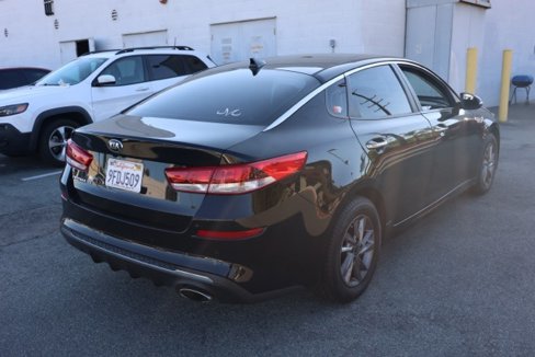 Used 2020 Kia Optima LX image 4