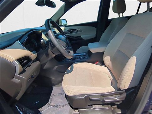 Used 2022 Chevrolet Traverse LS image 15