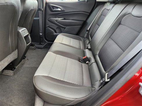 Used 2025 Chevrolet Trax LT w/ Driver Confidence Package image 11