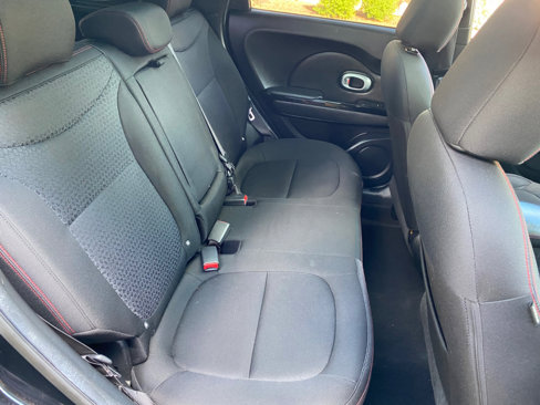Used 2015 Kia Soul + image 52