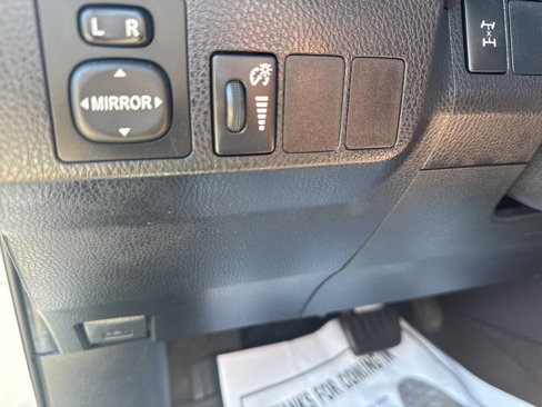 Used 2016 Toyota RAV4 LE image 24