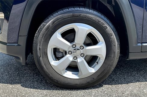 Used 2018 Jeep Compass Latitude image 30