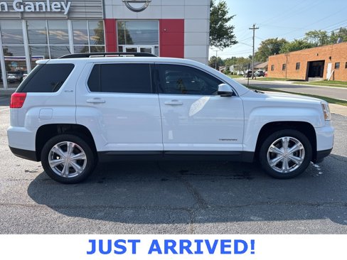 Used 2017 GMC Terrain SLE w/ Convenience Package image 8