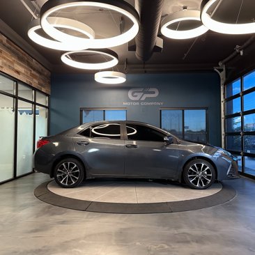 Used 2019 Toyota Corolla L image 2
