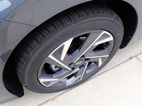 New 2025 Hyundai Elantra Sport image 10