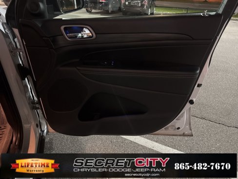 Used 2021 Jeep Grand Cherokee Freedom Edition image 13