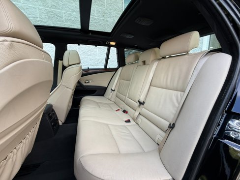 Used 2008 BMW 535xi Wagon image 29